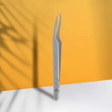 Carica l&#39;immagine nel visualizzatore di Gallery, Professional eyelash tweezers with fiber tips EXPERT 45 TYPE 8 (mini L)
